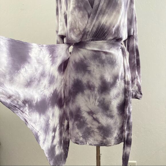 Young Fabulous & Broke Raine Tie-Dye Wrap Mini Dress Elastic Purple Size XS NWT - Picture 9 of 16